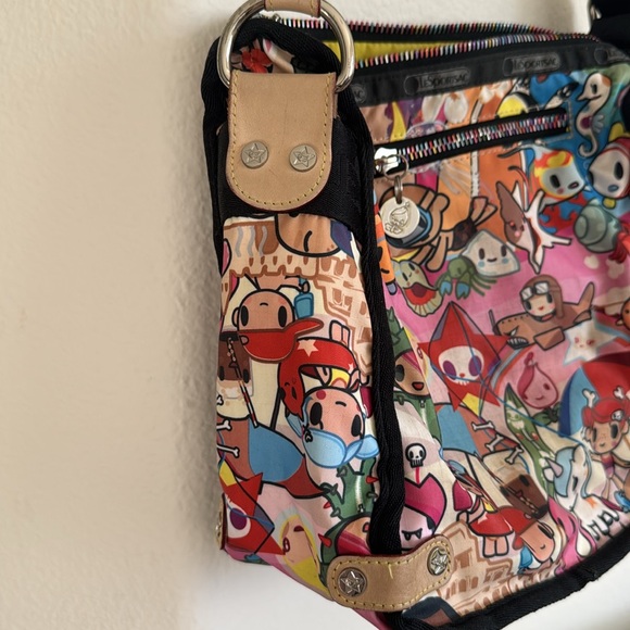 LeSportsac x Tokidoki Collab Crossbody Bag - Bambinone Spiaggia Beach Design - Picture 4 of 13